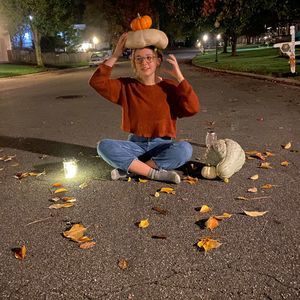 Meet your Posher, Elizabeth